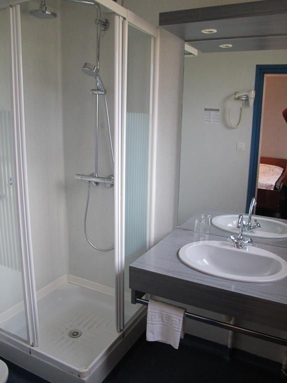Hostellerie Du Parc Labarthe-Inard Kamer foto