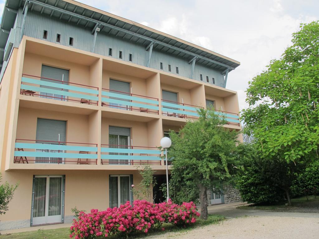 Hostellerie Du Parc Labarthe-Inard Buitenkant foto