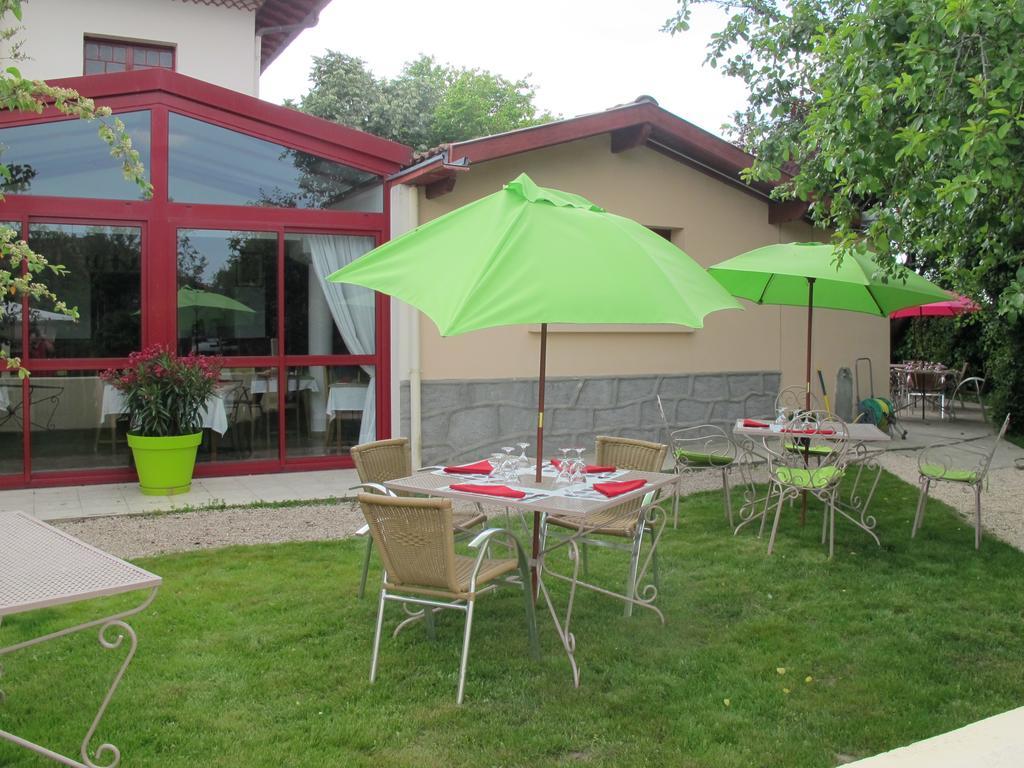 Hostellerie Du Parc Labarthe-Inard Buitenkant foto
