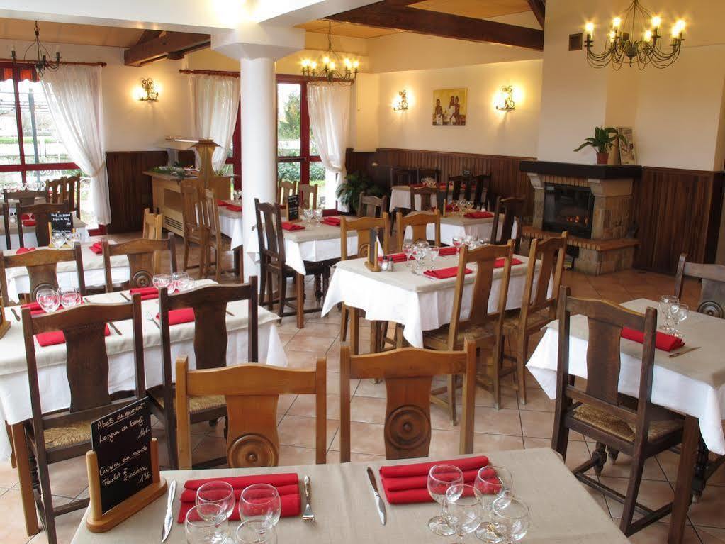 Hostellerie Du Parc Labarthe-Inard Buitenkant foto